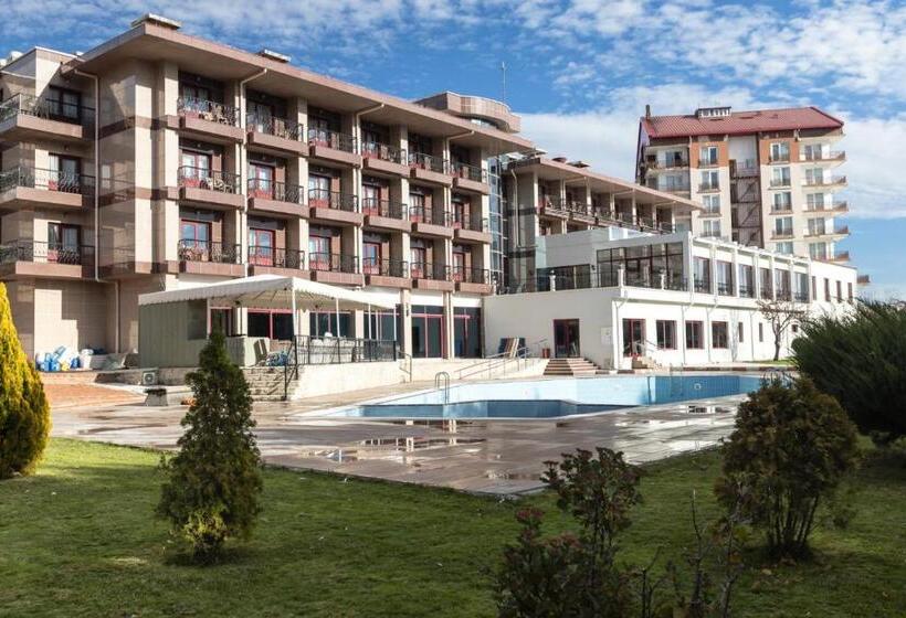 Bonjur Hotel Thermal & Wellness Club