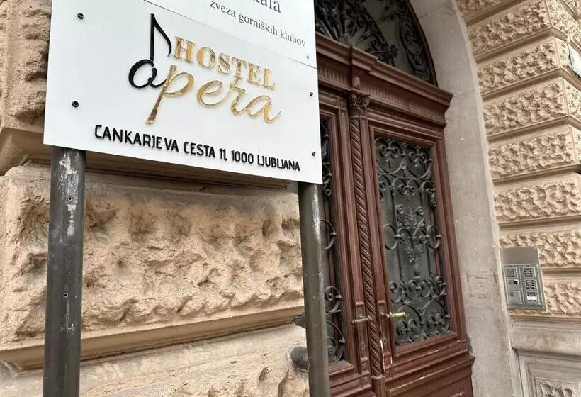 Hostel Opera