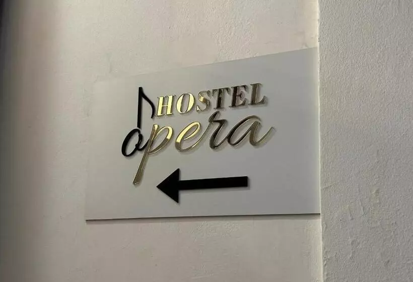 Hostel Opera