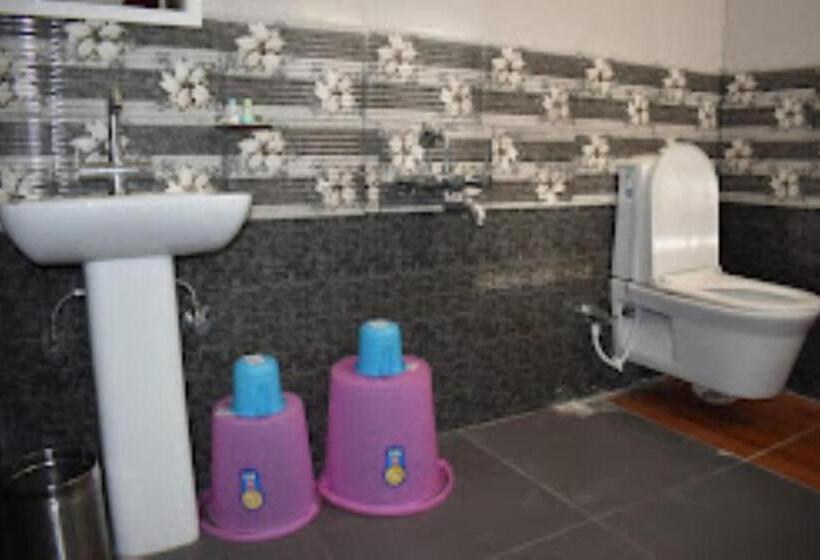 בית מלון כפרי 7 Eleven Dirang