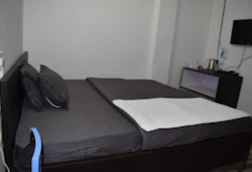 בית מלון כפרי 7 Eleven Dirang