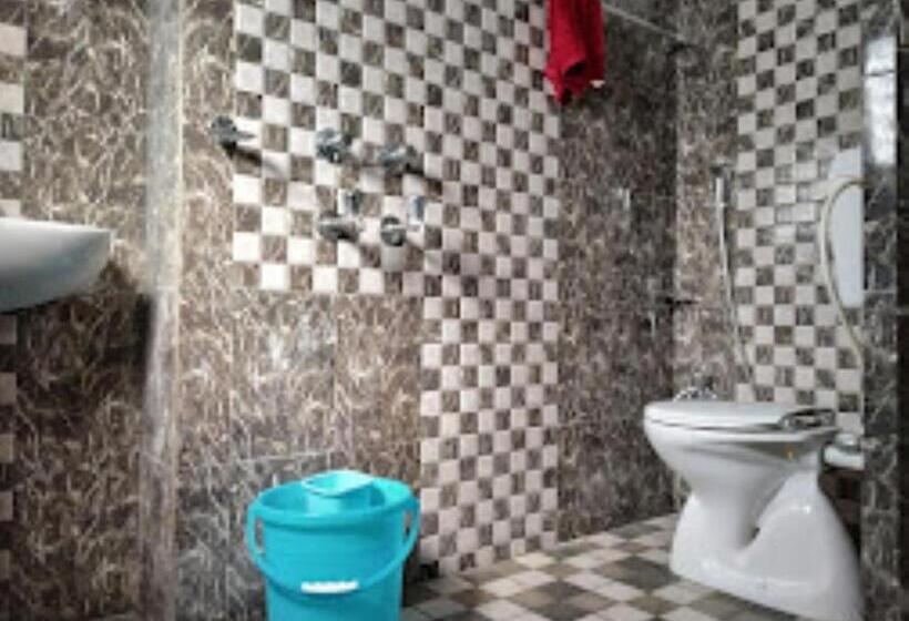 בית מלון כפרי Ashray Angul