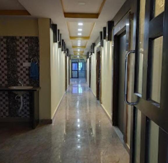 בית מלון כפרי Ashray Angul