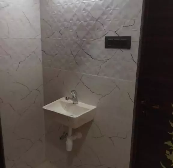 Hotelli Asmi Palace, Bhaimala, Alibag