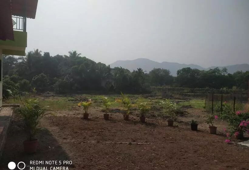 Hotelli Asmi Palace, Bhaimala, Alibag