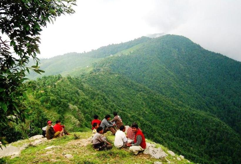 Hotel Dunagiri Retreat