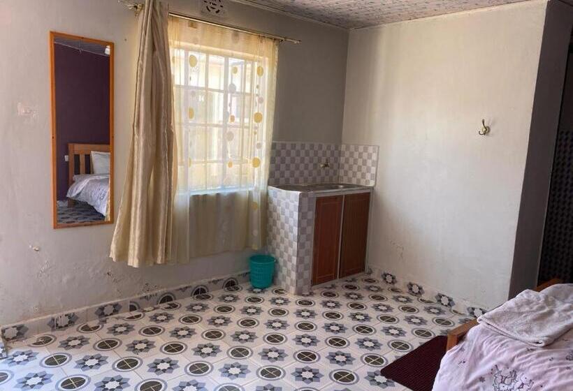 هتل Enkanasa Garden Nanyuki