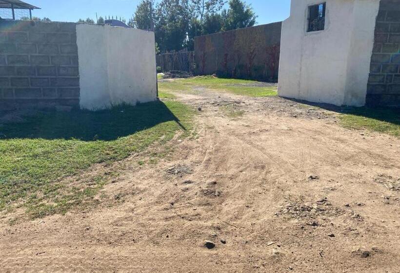 هتل Enkanasa Garden Nanyuki