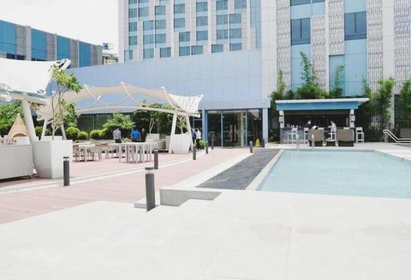 فندق Entrata Condo Alabang