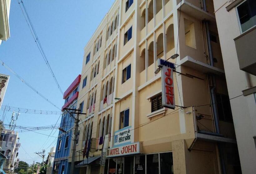Hotel John