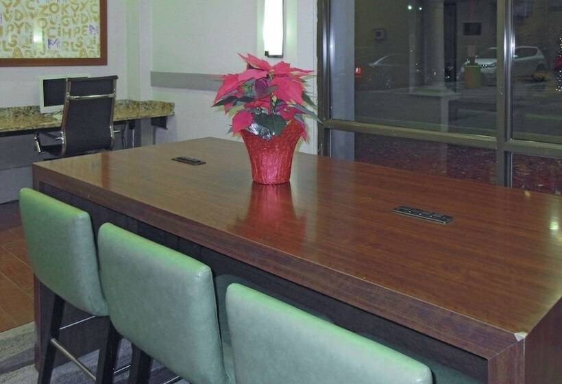 호텔 Mainstay Suites Msp Airport Mall Of America