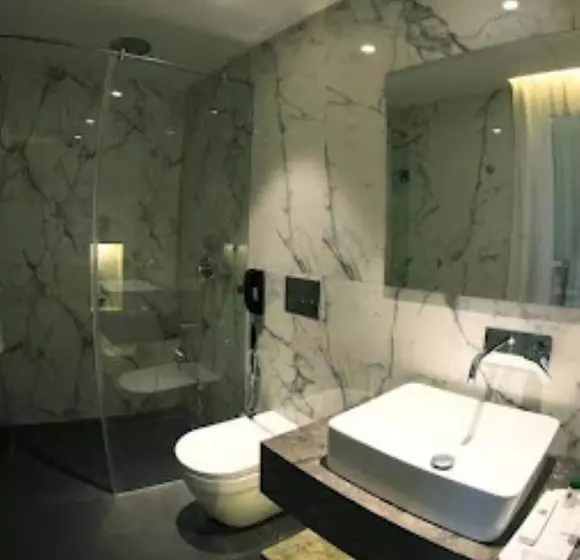 Hotelli Pemaling Lords Inn Dirang