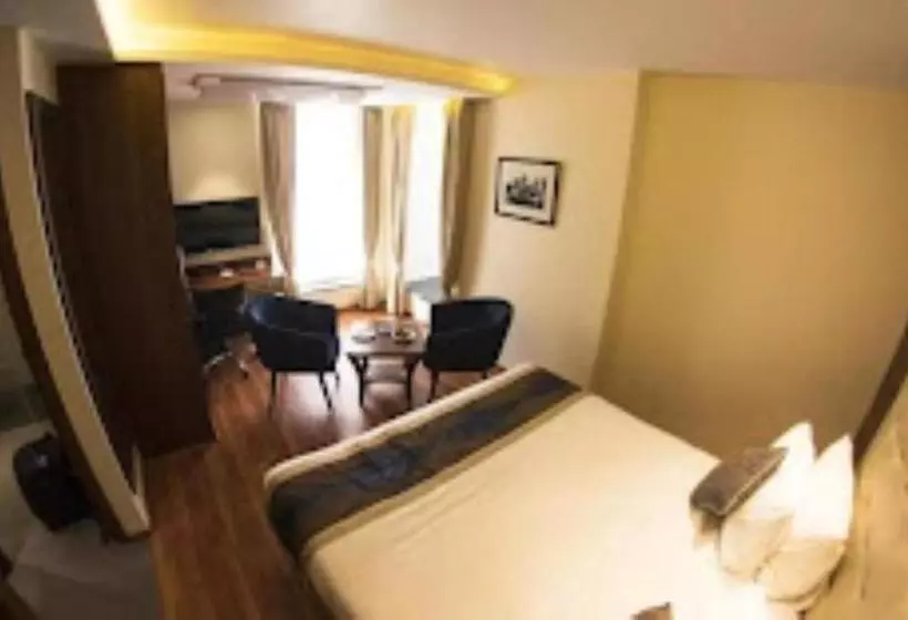 Hotelli Pemaling Lords Inn Dirang