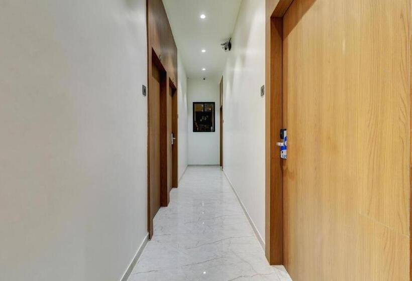 Hotel Radhe Residency