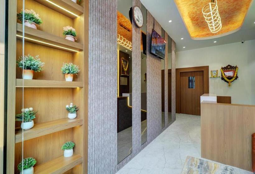 Hotel Radhe Residency