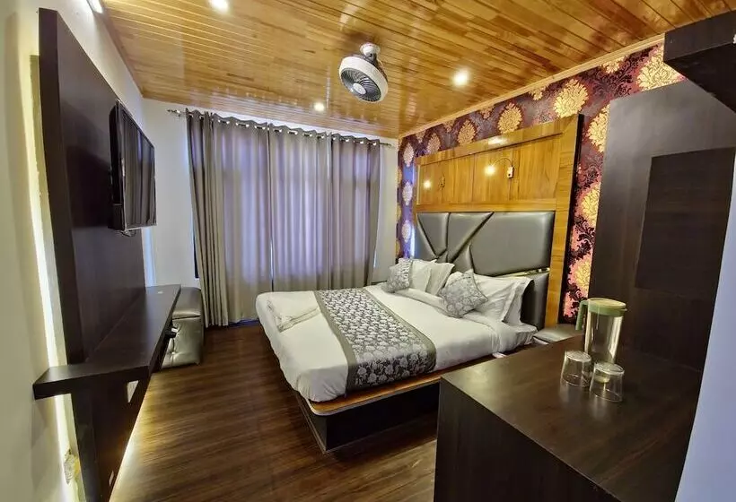 ホテル Seven Hills Resort Srinagar By Him Haults Hospitality
