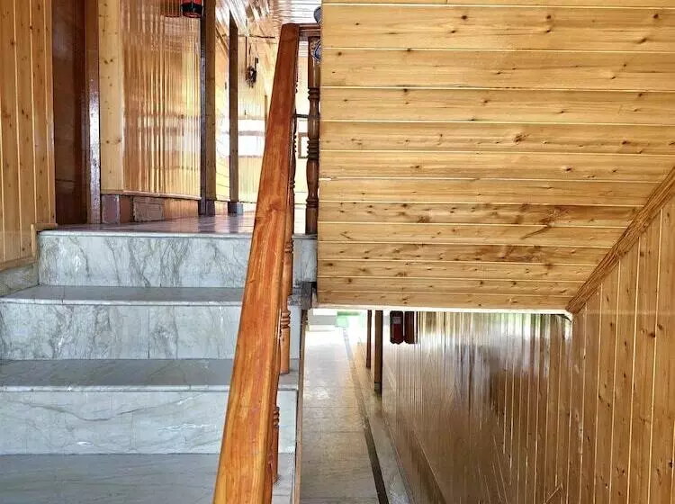 ホテル Seven Hills Resort Srinagar By Him Haults Hospitality