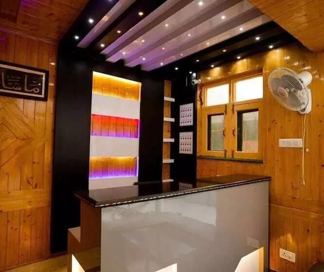 ホテル Seven Hills Resort Srinagar By Him Haults Hospitality