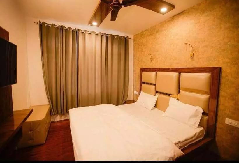 ホテル Seven Hills Resort Srinagar By Him Haults Hospitality