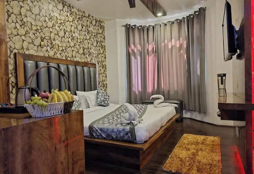 ホテル Seven Hills Resort Srinagar By Him Haults Hospitality