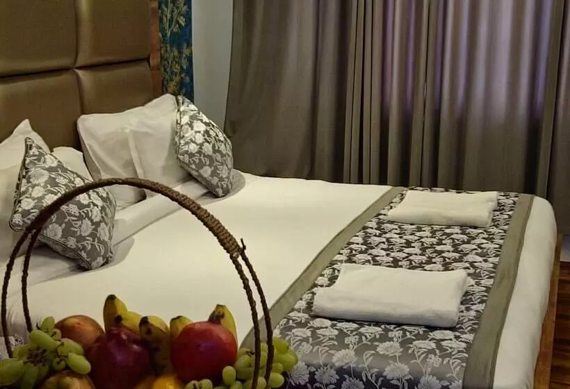 ホテル Seven Hills Resort Srinagar By Him Haults Hospitality