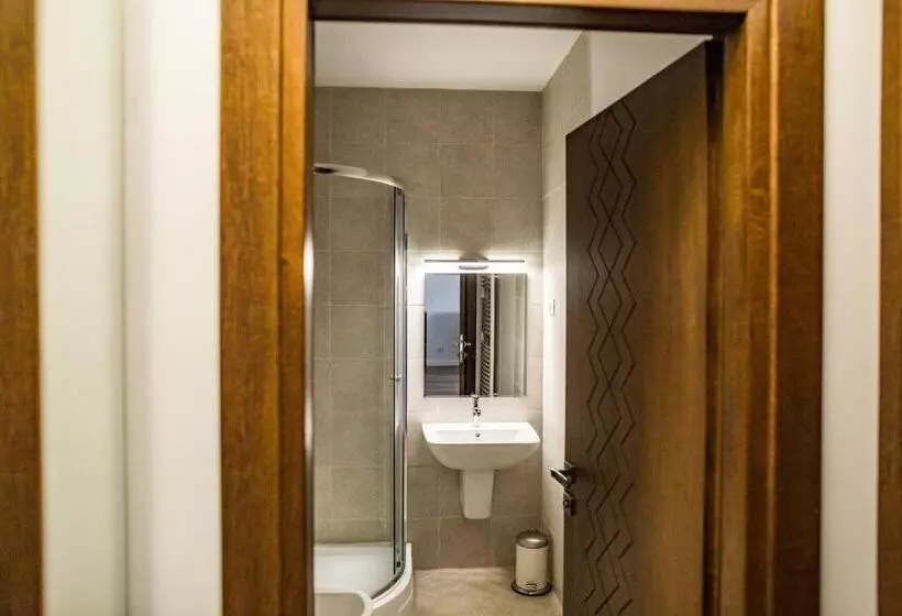 ペンション Cerdac Cotesti