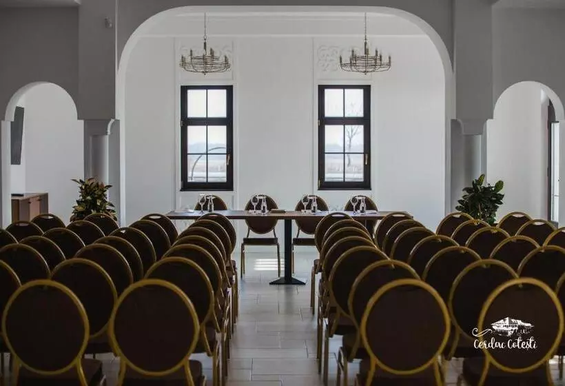 ペンション Cerdac Cotesti