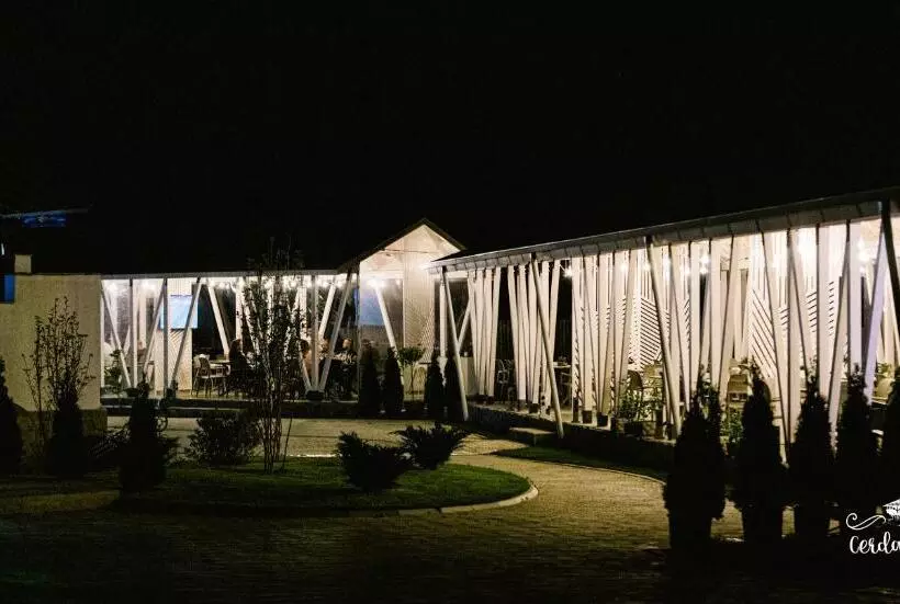 ペンション Cerdac Cotesti