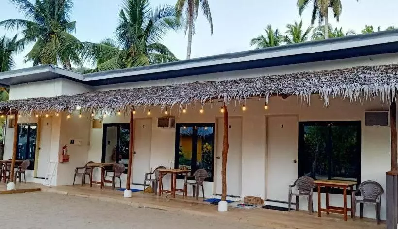 ペンション Cocohut Beach House