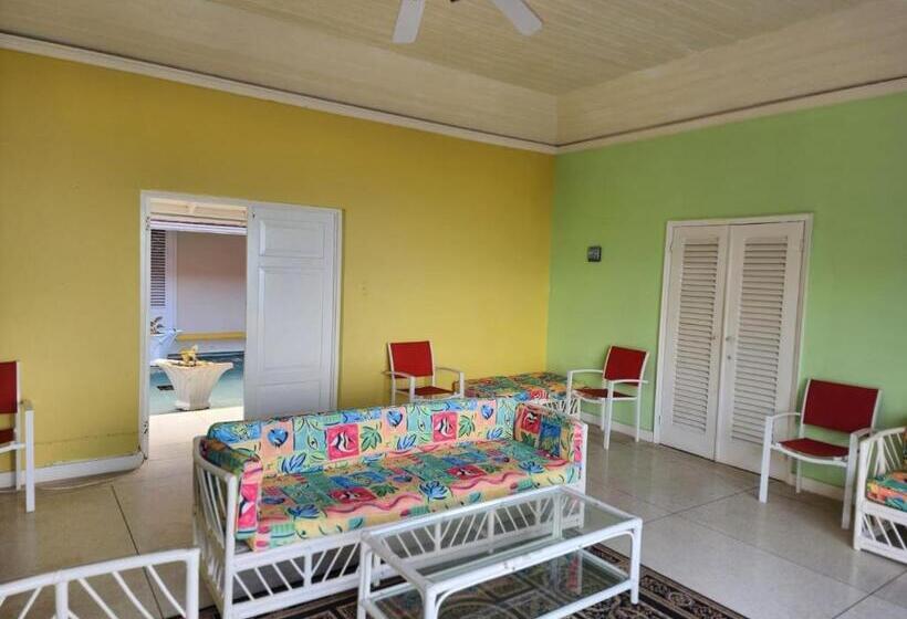 پانسیون Coriander Villa