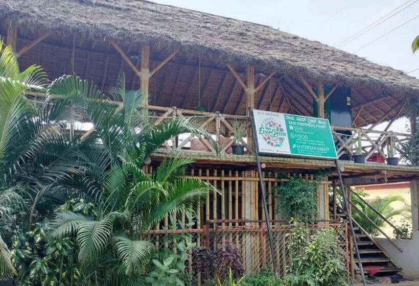 Majatalo Evergreen Guest House And Cafe