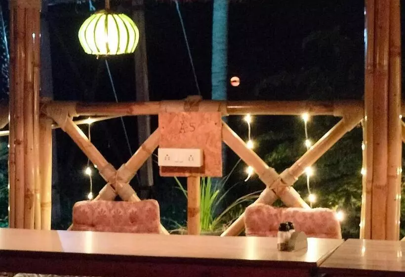 Majatalo Evergreen Guest House And Cafe