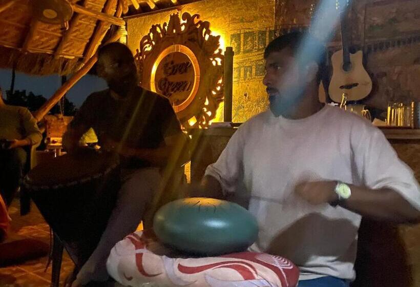 Pensão Evergreen Guest House And Cafe