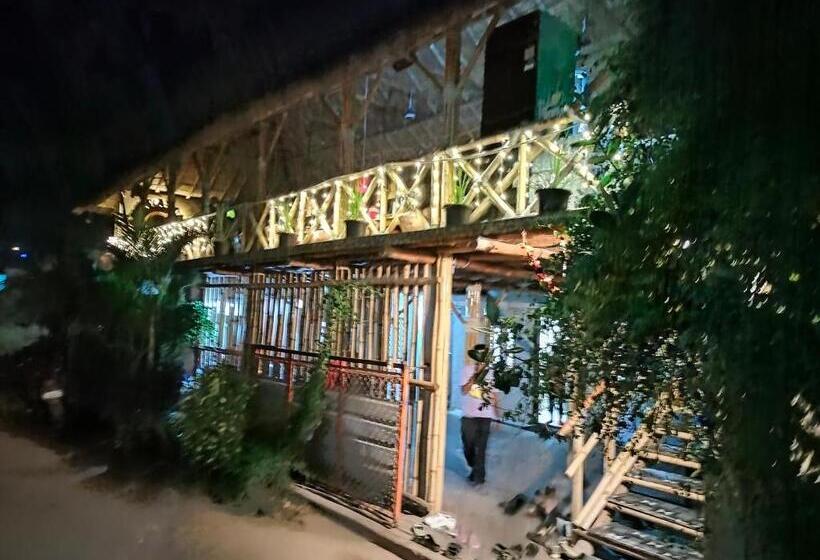 Pensão Evergreen Guest House And Cafe