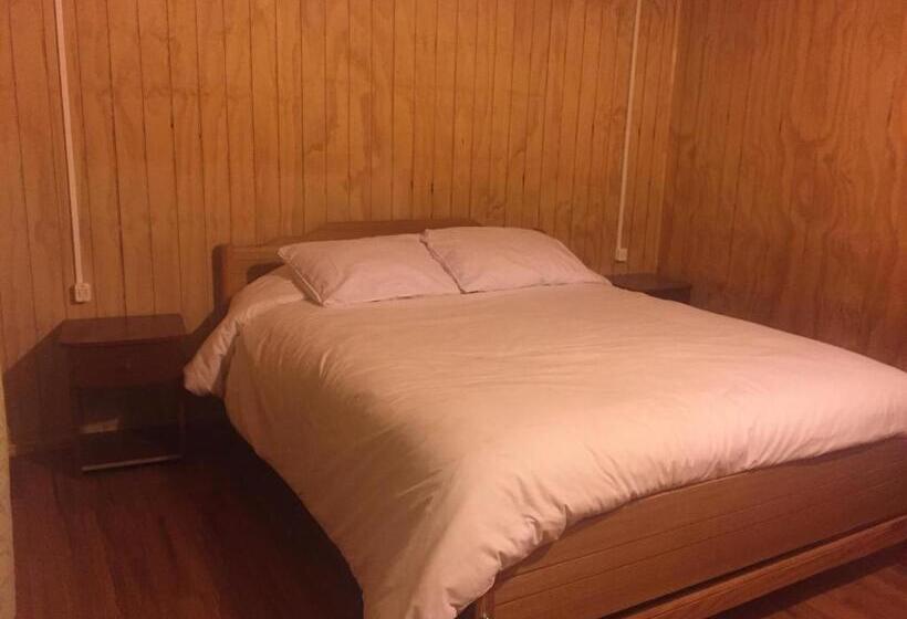 פנסיון Turismo Rural Los Alpes