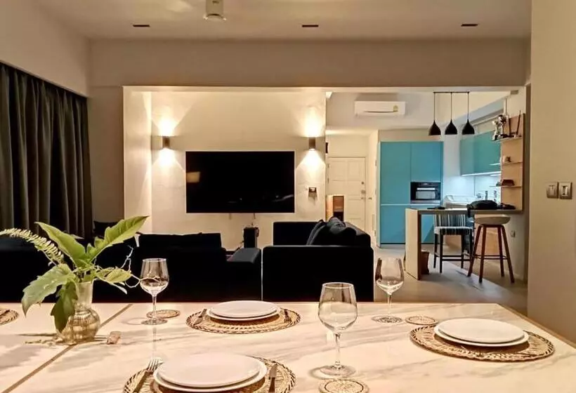 Waterfront Suites Phuket By Centara New