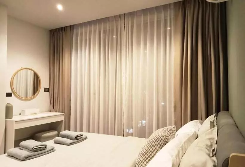Waterfront Suites Phuket By Centara New
