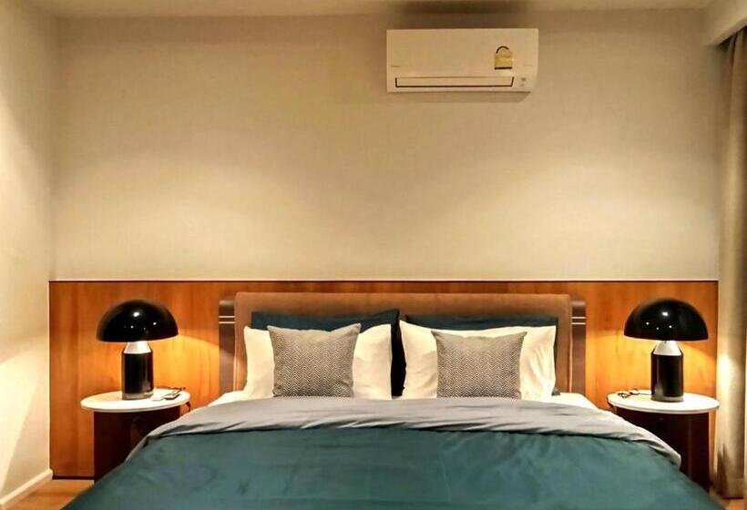 Waterfront Suites Phuket By Centara New