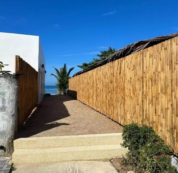 Retkeilymaja Lovelytheroom