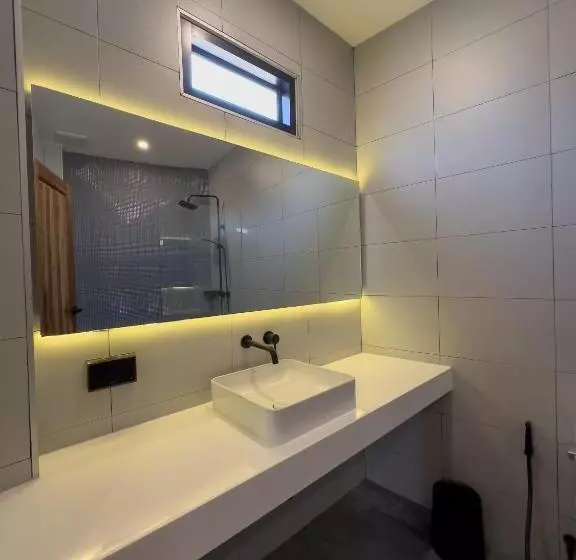 Retkeilymaja Lovelytheroom