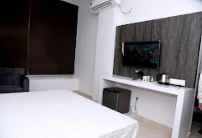 Ambika Hotel,burhanpur