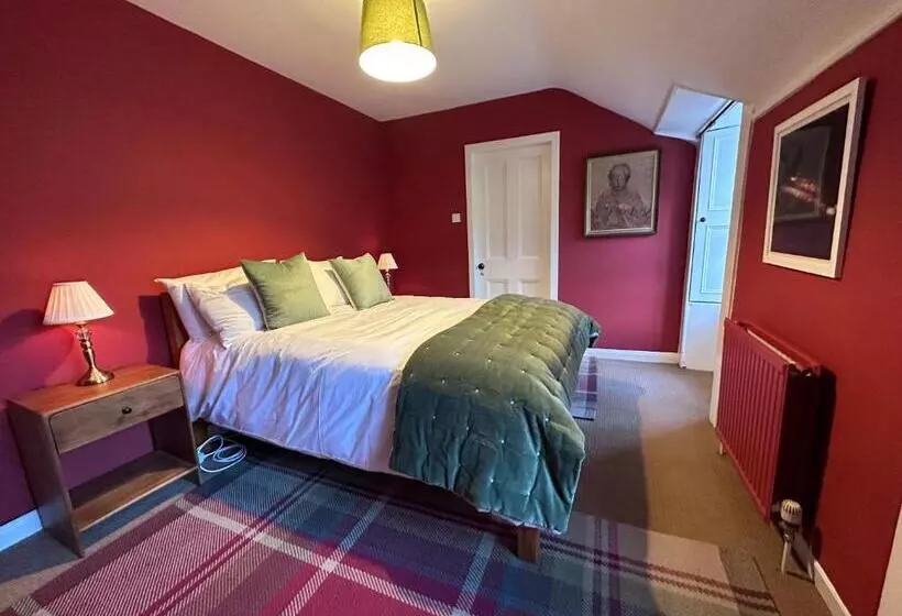 ベッドアンドブレックファースト Well Red Room,spean Lodge