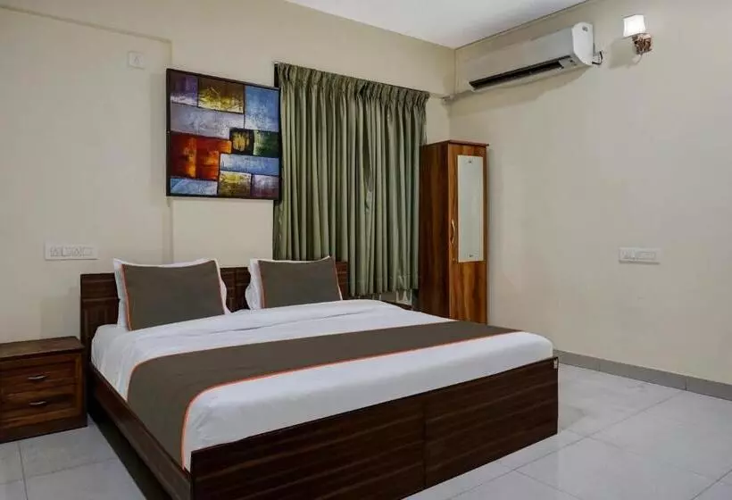 Fabhotel Grandeur