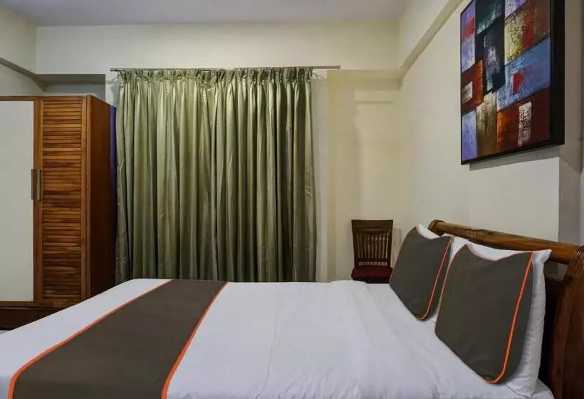 Fabhotel Grandeur