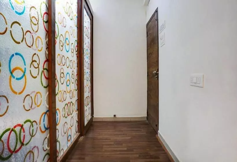 Fabhotel Grandeur