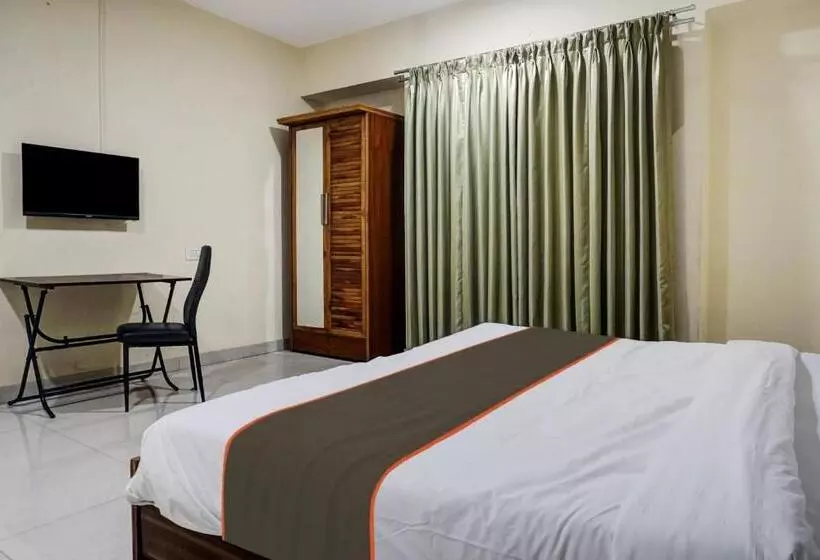 Fabhotel Grandeur