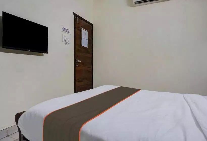 Fabhotel Grandeur