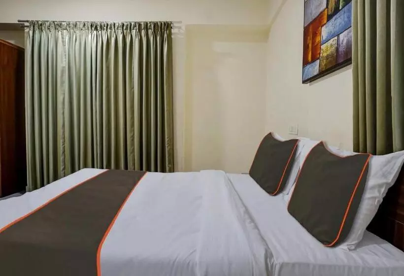 Fabhotel Grandeur