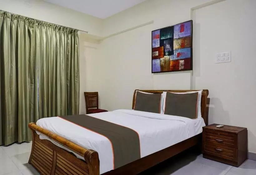 Fabhotel Grandeur