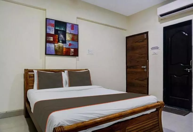 Fabhotel Grandeur